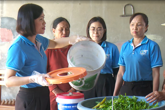 Hơn 2.000 gia đình phụ nữ Hải Dương sử dụng men vi sinh xử lý rác thải