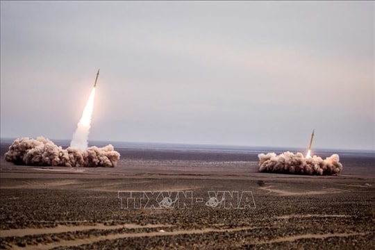 Pakistan triệu Đại sứ tại Iran về nước