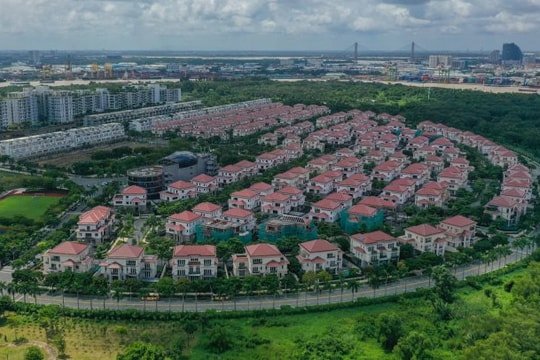 Giá nhà liền thổ TP Hồ Chí Minh chạm đỉnh 350 triệu đồng mỗi m2