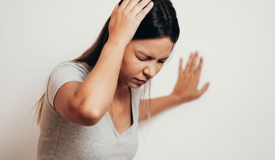 Bị rối loạn tiền đình nên làm gì?