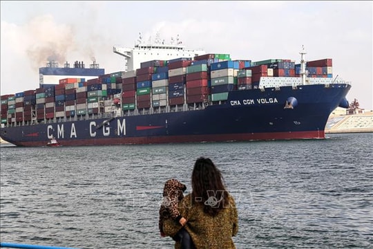 Lượng lúa mì vận chuyển qua kênh đào Suez giảm gần 40%