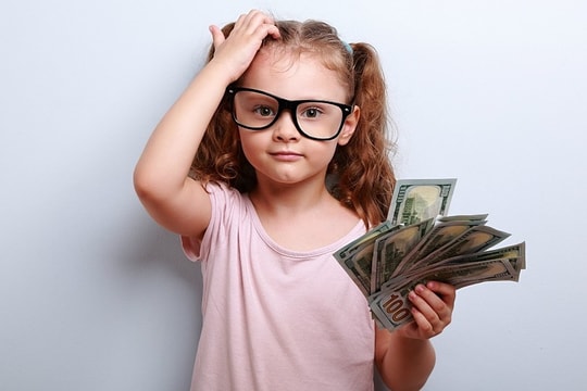 Những cách dạy con về giá trị đồng tiền
