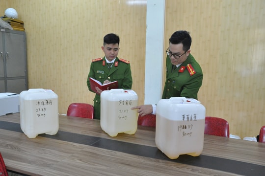 Nam Sách thu giữ gần 1.000 lít dung dịch thuốc lá điện tử không rõ nguồn gốc xuất xứ