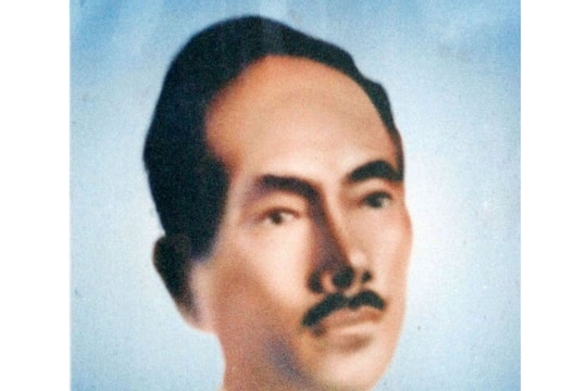 Nhà văn... bình thơ!