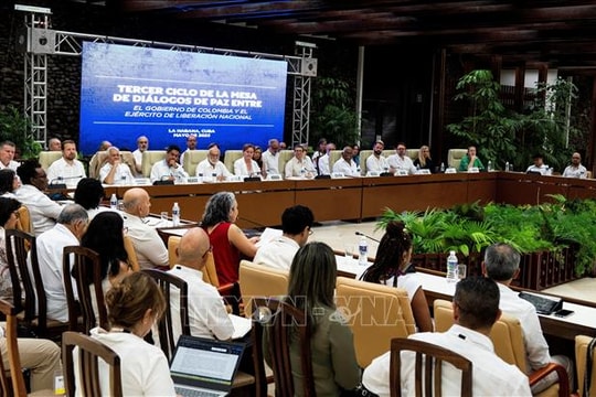Chính phủ Colombia và nhóm vũ trang ELN nối lại đàm phán tại Cuba
