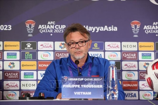 Huấn luyện viên Philippe Troussier kỳ vọng trận đấu chất lượng trước đối thủ Iraq