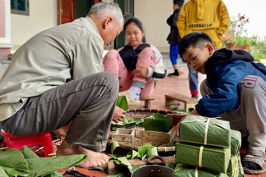 Những gia đình ăn Tết bên ngoại