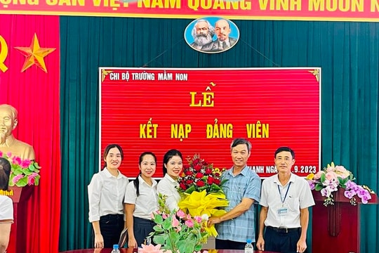 Tứ Kỳ kết nạp đảng viên mới tăng 17,2%