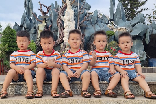 Người mẹ ở Đồng Nai sinh 5 con trong 13 tháng