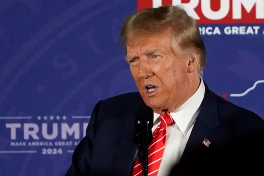 Ông Trump ra hầu tòa sau chiến thắng trong cuộc bầu cử sơ bộ tại New Hampshire