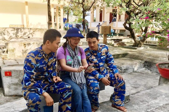 Trường Sa thân thương. Bài 3: Tình đồng hương siết chặt