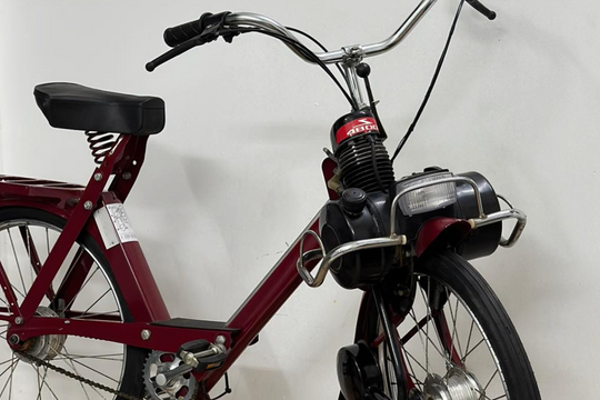 Xe đạp máy Velosolex 4800 13 năm tuổi giá đắt ngang Honda Vision