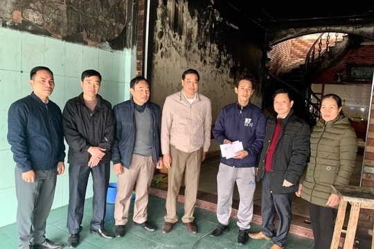 Kim Thành hỗ trợ đột xuất 1 gia đình bị cháy
