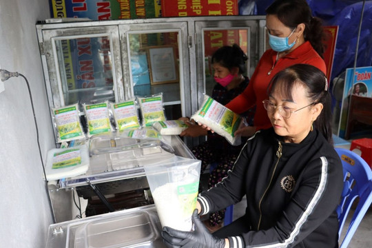 Gạo nếp cái hoa vàng Kinh Môn tiêu thụ thuận lợi dịp Tết