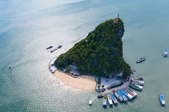 Vietnam has one of world's most incredible beaches: Lonely Planet