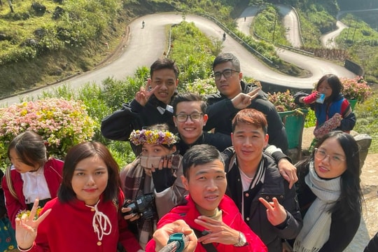 “Trốn” Tết đi chơi