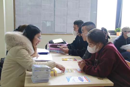 Đơn giản hóa thủ tục dịch vụ đưa lao động Việt Nam đi làm ở nước ngoài