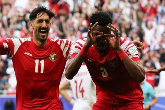 Lộ diện đội đầu tiên vào bán kết Asian Cup 2023 