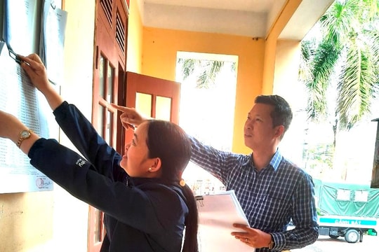 Huyện đầu tiên ở Hải Dương niêm yết xong danh sách cử tri lấy ý kiến sắp xếp đơn vị hành chính 