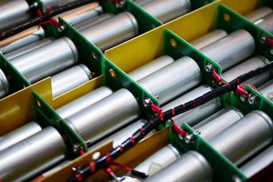 Các công ty Nhật Bản muốn dùng pin kẽm thay cho pin lithium-ion