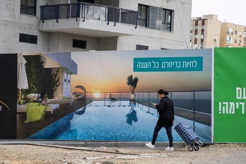 Israel đón hàng chục nghìn lao động nước ngoài thay thế người Palestine
