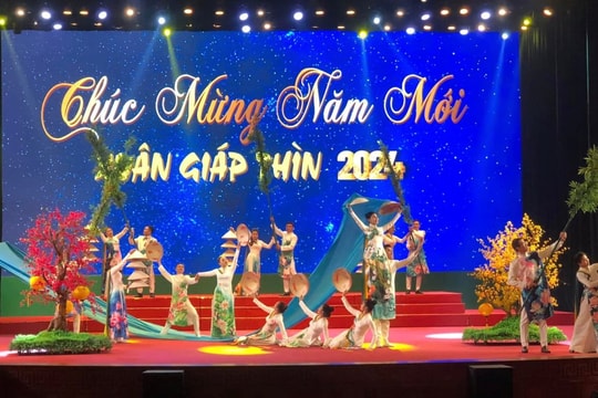 Trình diễn 7 tiết mục văn nghệ trước màn bắn pháo hoa đêm giao thừa tại TP Hải Dương
