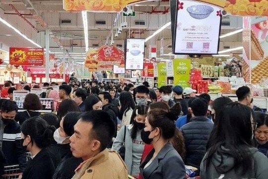 Lượng khách tới nhiều siêu thị ở Hải Dương tăng mạnh