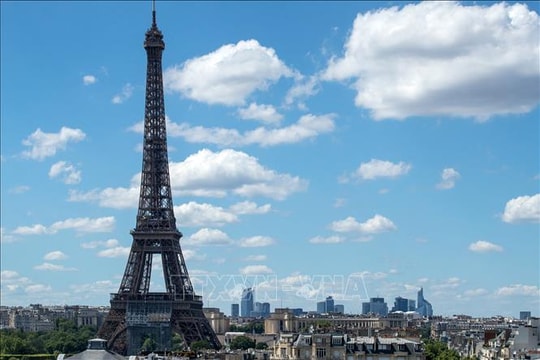 Thị trưởng Paris thúc đẩy dự án cấm ô tô lưu thông quanh tháp Eiffel