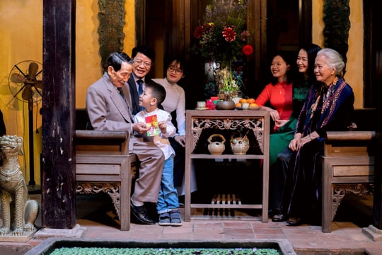 Mừng tuổi xưa và nay