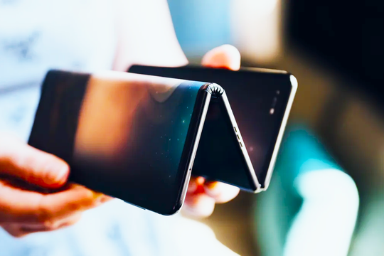 Điện thoại gập ba đầu tiên sẽ giúp Huawei dẫn đầu xu hướng?