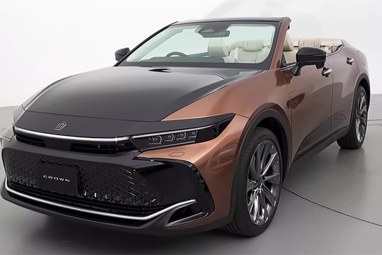 Toyota Crown mui trần hàng "độc" ra mắt