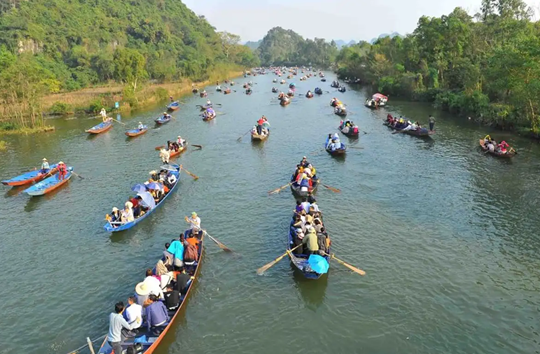 Spring festivals – symbol of Vietnamese culture