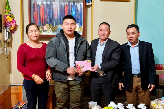 Trung tâm Đào tạo, Huấn luyện và Thi đấu thể thao Hải Dương chúc Tết 2 vận động viên từng giành huy chương vàng SEA Games