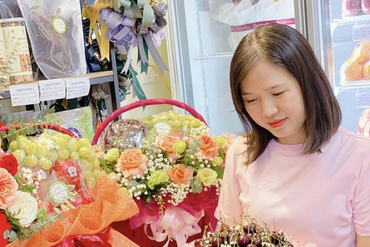 Bó hoa từ… trái cây tiếp tục “gây sốt” dịp Valentine