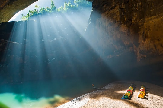 Ba bãi trại ấn tượng nhất thế giới trong tour Sơn Đoòng