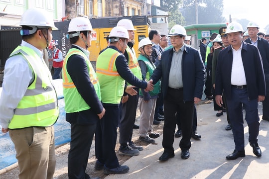 Công chức, viên chức nhà nước không đi lễ hội trong giờ hành chính