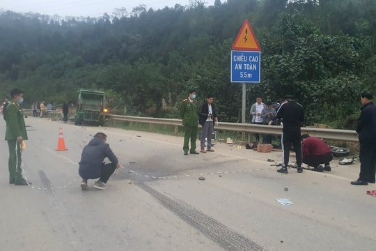 4 thanh thiếu niên đi ngược chiều chết trên cao tốc: Trách nhiệm thuộc về ai?
