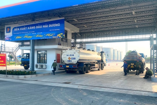Xí nghiệp Kho vận xăng dầu K132 vận hành thử thành công bến xuất xăng dầu mới