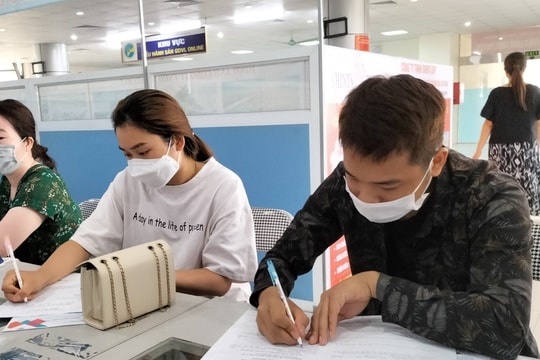 Lao động EPS không nên ký hợp đồng trực tiếp