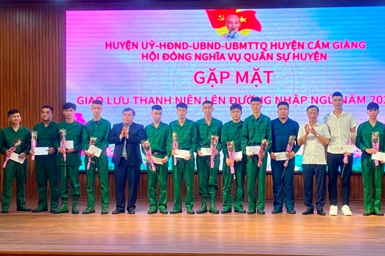 Huyện đầu tiên ở Hải Dương gặp mặt thanh niên chuẩn bị nhập ngũ
