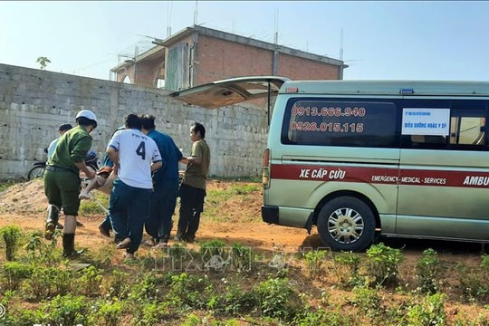Cứu sống người đàn ông sau 5 ngày rơi xuống suối ở Lâm Đồng
