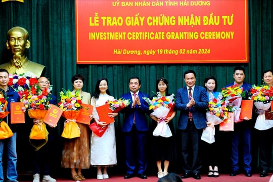 Hải Dương trao chứng nhận đăng ký đầu tư cho 8 doanh nghiệp