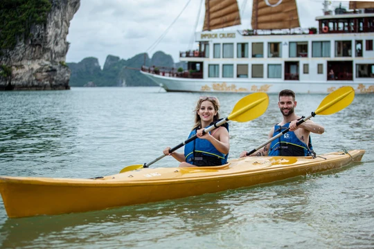 Thủ tướng yêu cầu nghiên cứu đề xuất mở rộng diện miễn thị thực