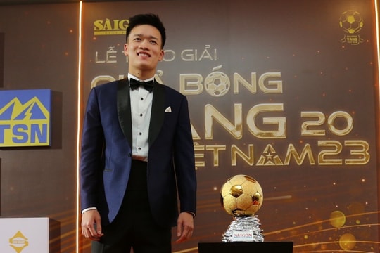 Hoàng Đức từng tính giải nghệ, không dám mơ Quả bóng vàng