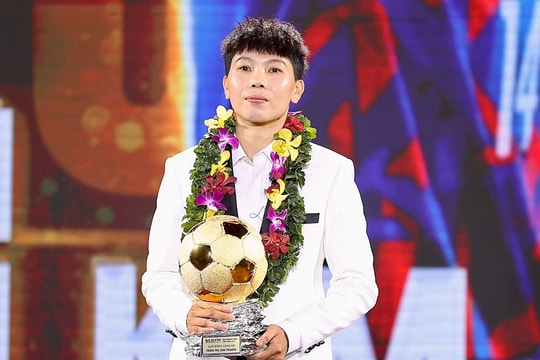 Thủ môn Kim Thanh hoàn thành giấc mơ Quả bóng vàng