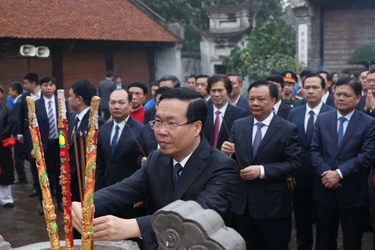 Chủ tịch nước dâng hương tưởng niệm Đức vua An Dương Vương