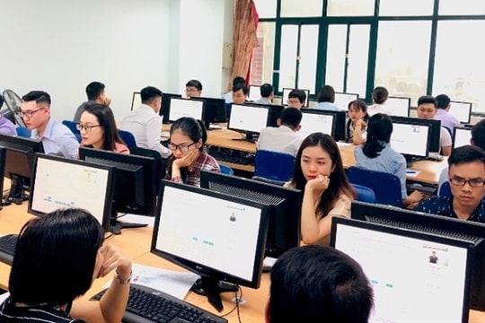 Người 2 quốc tịch có được đăng ký dự tuyển công chức nhà nước không?