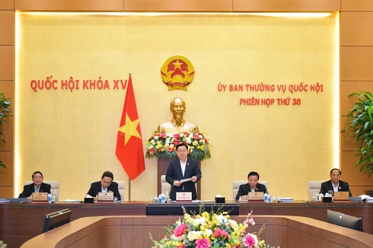 Khai mạc phiên họp thứ 30 của Ủy ban Thường vụ Quốc hội