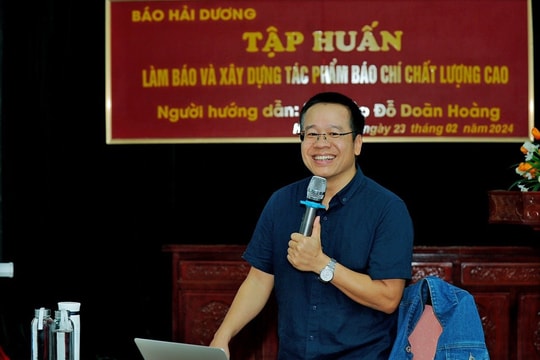 Nhà báo Đỗ Doãn Hoàng hướng dẫn xây dựng tác phẩm báo chí chất lượng cao tại Báo Hải Dương