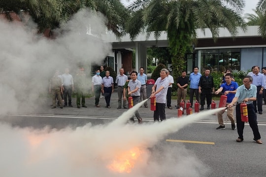 59 doanh nghiệp, cơ sở, công trình bị đình chỉ hoạt động vì vi phạm phòng cháy, chữa cháy là những đơn vị nào?